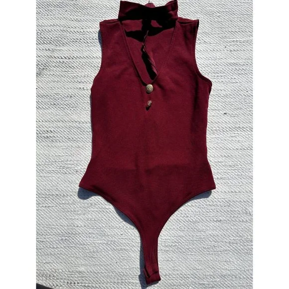 Lulu Womans Small Bodysuit Burgundy Powerhouses V Neck Sleeveless Pull On Modern - Picture 4 of 7